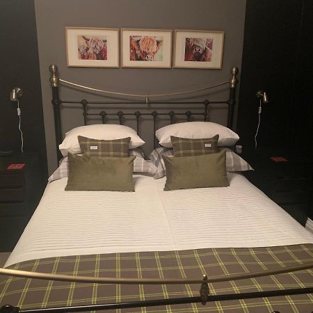 The Tartan Room @ The Parsons Loft Forfar Extérieur photo